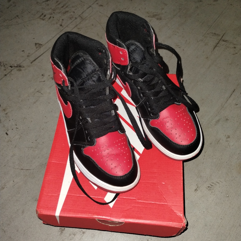 Boys sneakers